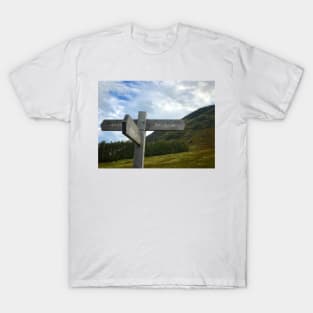 Sign to Ben Nevis Scotland. T-Shirt